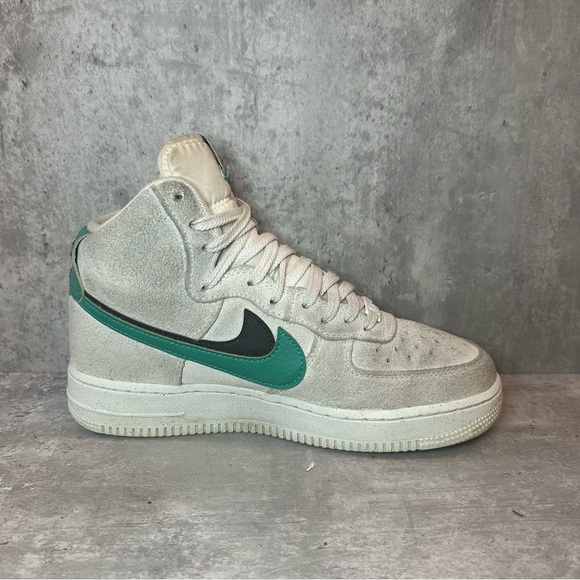 Nike Air Force 1 Hi SE Sneakers Womens sz 7 - grey - Picture 3 of 6